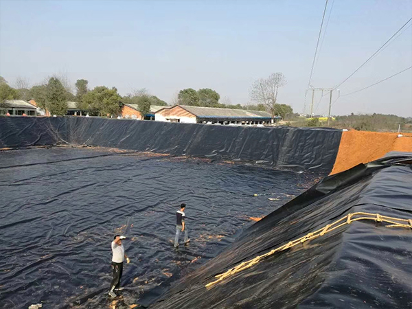 為垃圾填埋場防滲膜的鋪設制定“戰(zhàn)略布局”