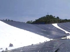 沼氣池土工膜鋪設(shè)過程中該如何節(jié)約材料？