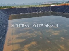魚蝦養(yǎng)殖防滲膜施工過程中有哪些注意事項(xiàng)？