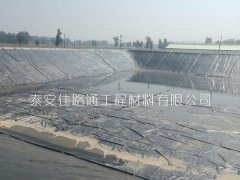 養(yǎng)殖防滲膜的生產(chǎn)為何要加入碳黑？