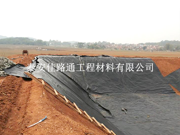 魚塘防滲膜施工中有哪幾個問題須注意？