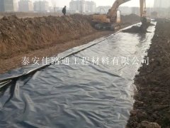焊接機(jī)焊接魚塘防滲膜施工規(guī)范：簡(jiǎn)約高效，創(chuàng)