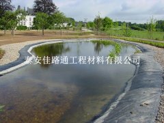 如何提高垃圾填埋場(chǎng)防滲膜鋪設(shè)效率