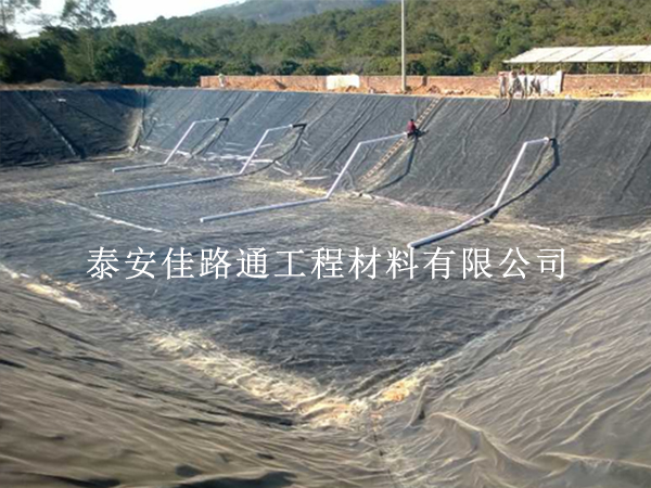 污水處理防滲膜鋪設:前期準備工作的簡明指南 污水處理防滲膜鋪設:前期準備工作的簡明指南